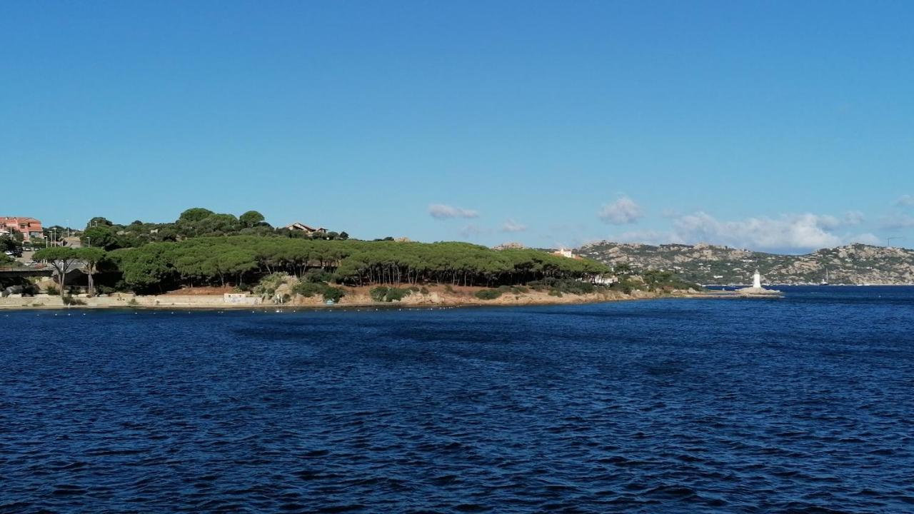 Appartamento Incantevole Con Piscina Palau Kültér fotó